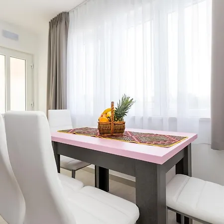 Kabalero - Four-bedroom With Private Pool * Gruda
