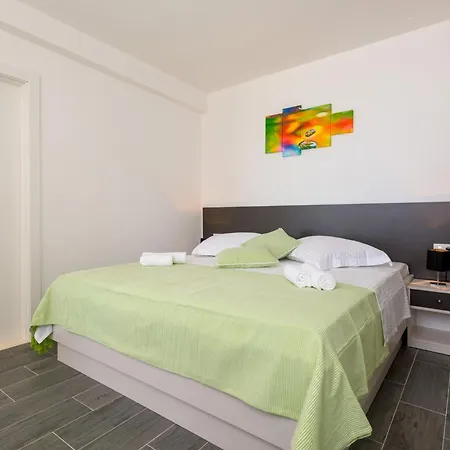 Kabalero - Four-bedroom With Private Pool * Gruda