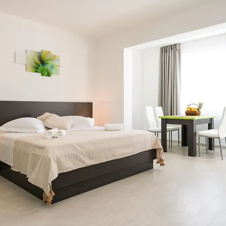 Kabalero - Four-bedroom With Private Pool Villa